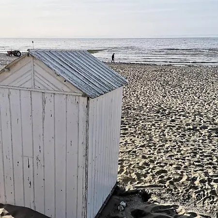 Apartment T2 Refait A Neuf A 50m De La Plage Et Centre *