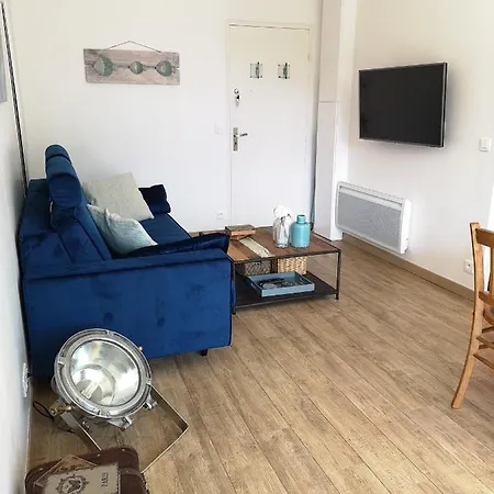 Apartment T2 Refait A Neuf A 50m De La Plage Et Centre *